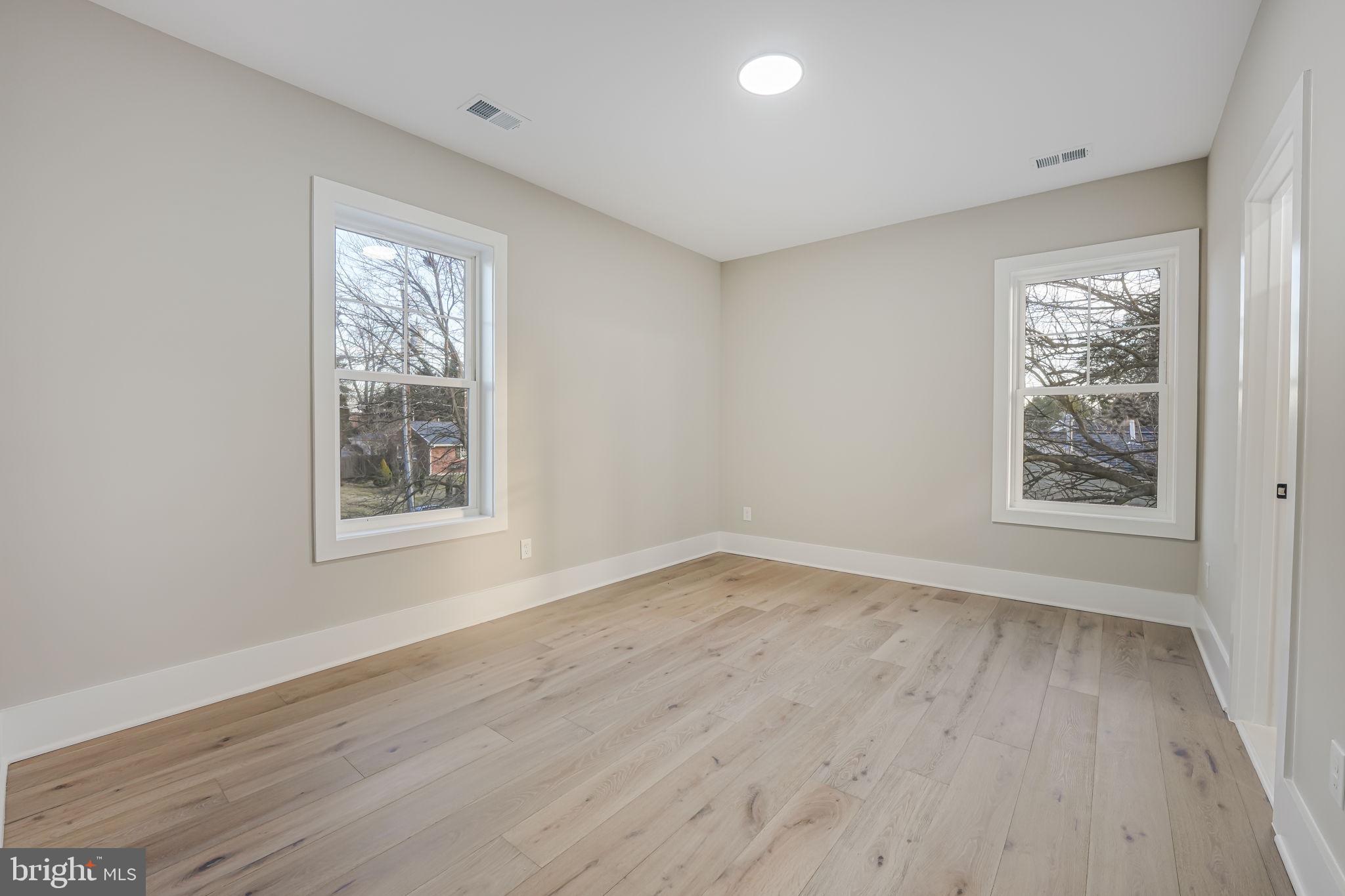 BOGERS FENWICK PARK - Residential