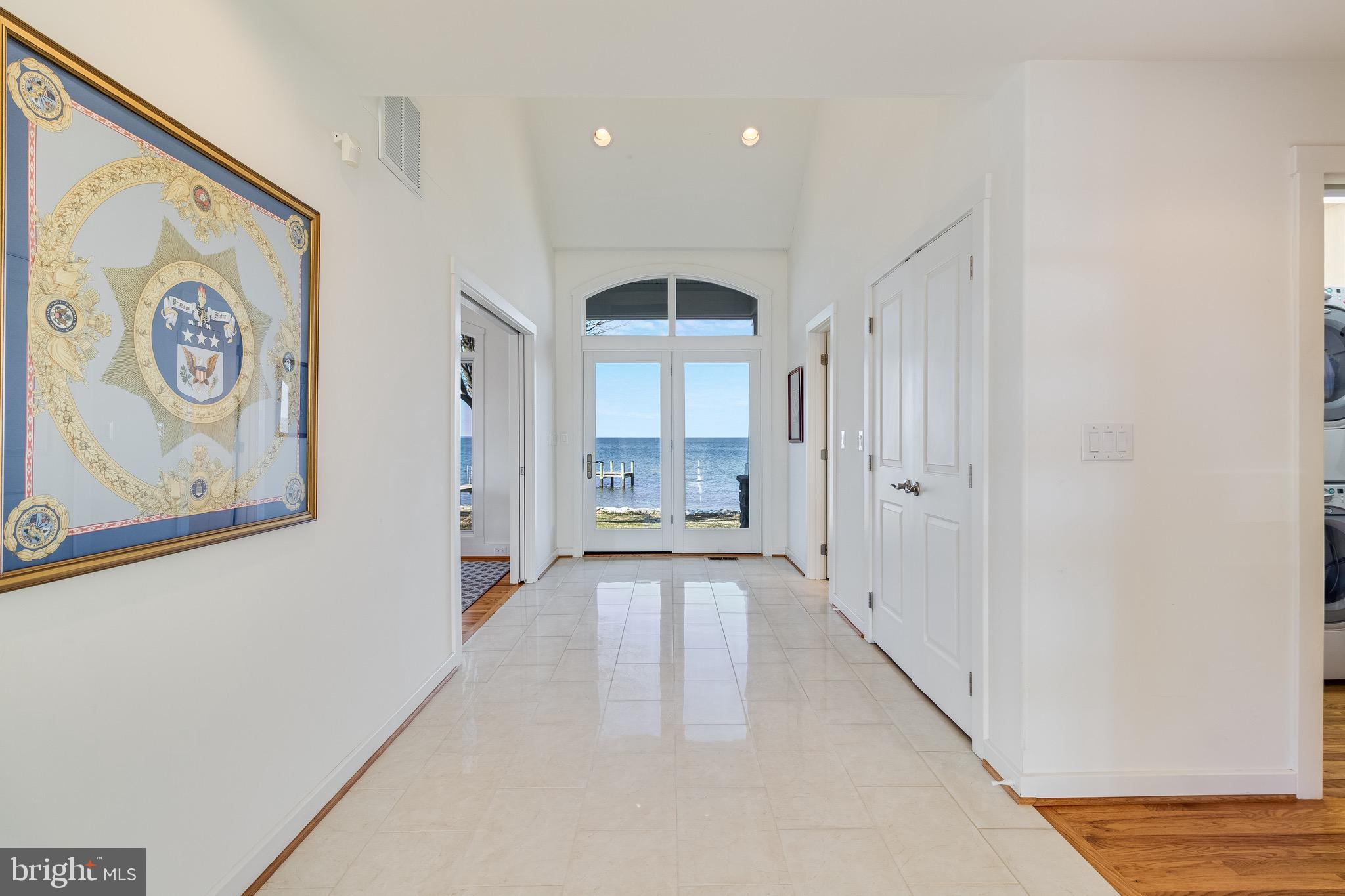 WATERLOO SHORES - Residential