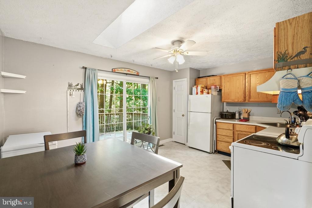 CHESAPEAKE RANCH ESTATES - Residential