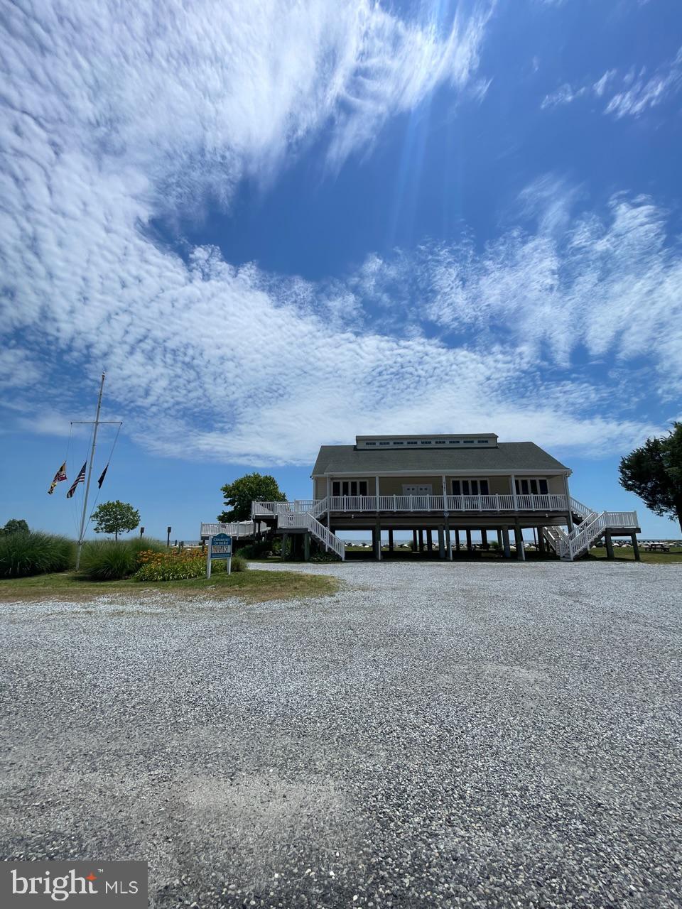 CEDARHURST ON THE BAY - Residential