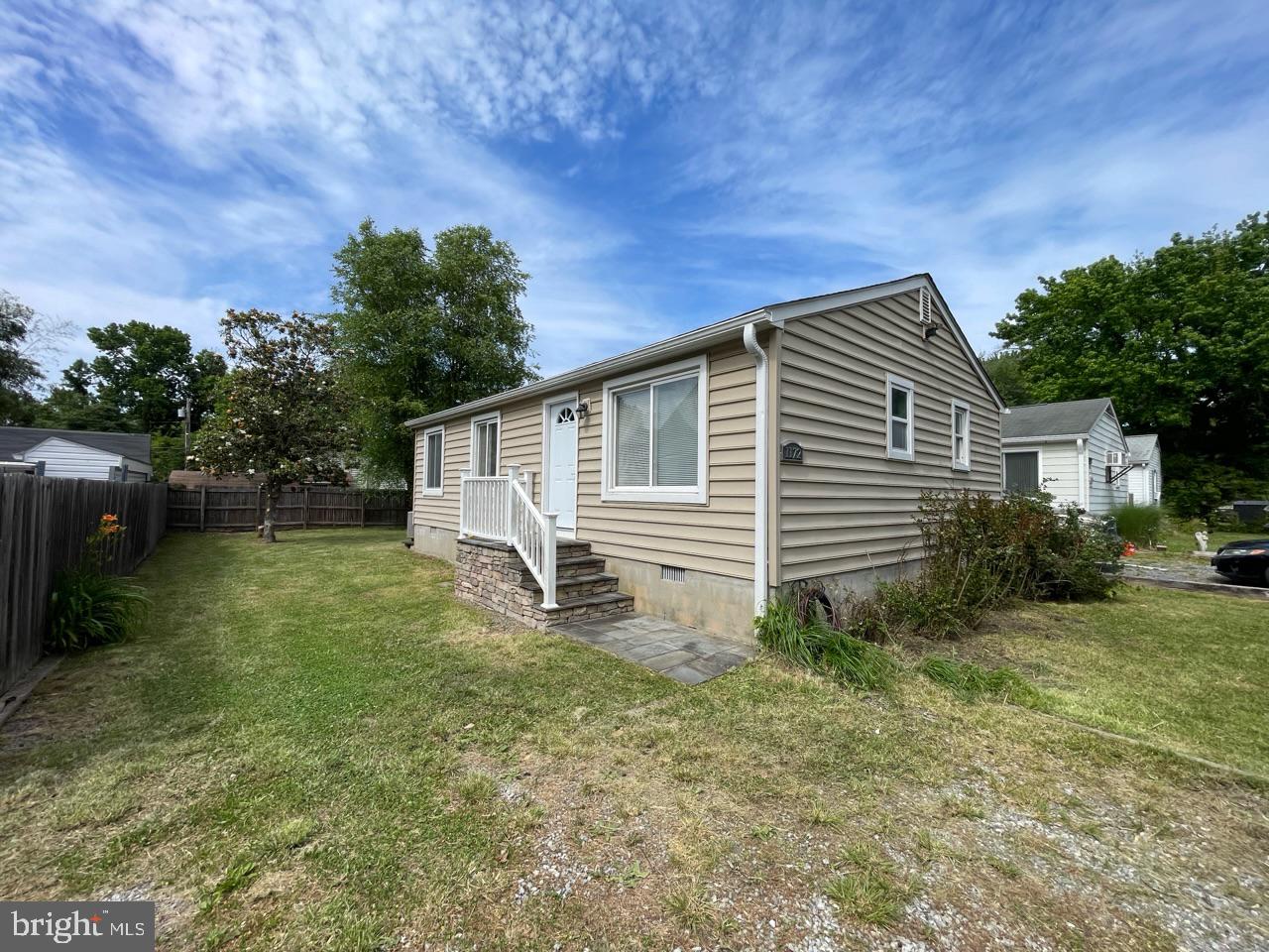 CEDARHURST ON THE BAY - Residential