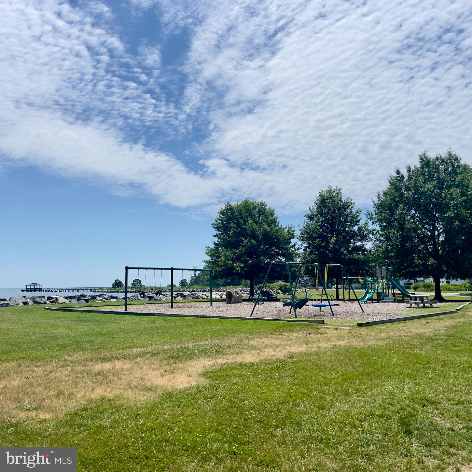 CEDARHURST ON THE BAY - Residential
