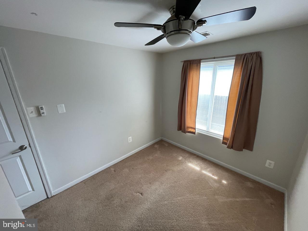 CEDARHURST ON THE BAY - Residential