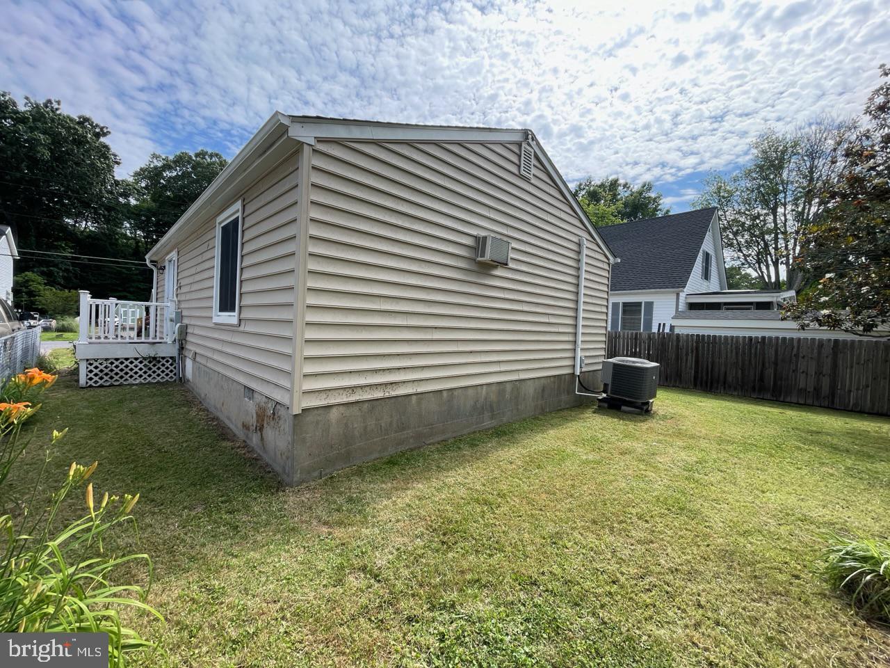 CEDARHURST ON THE BAY - Residential