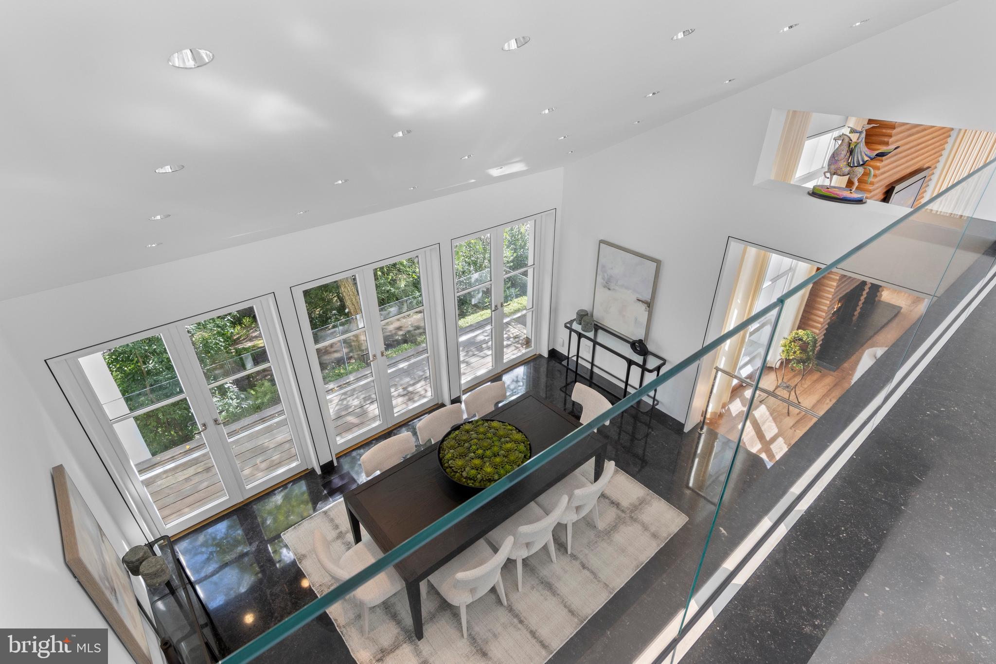 RAVENSCLIFF - Residential