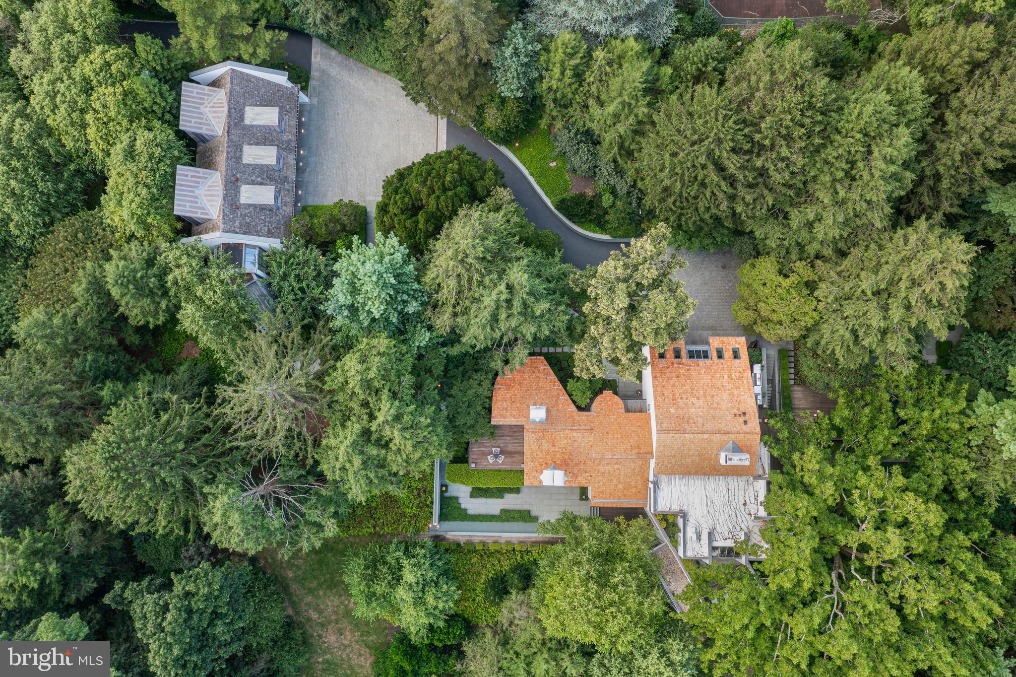 RAVENSCLIFF - Residential