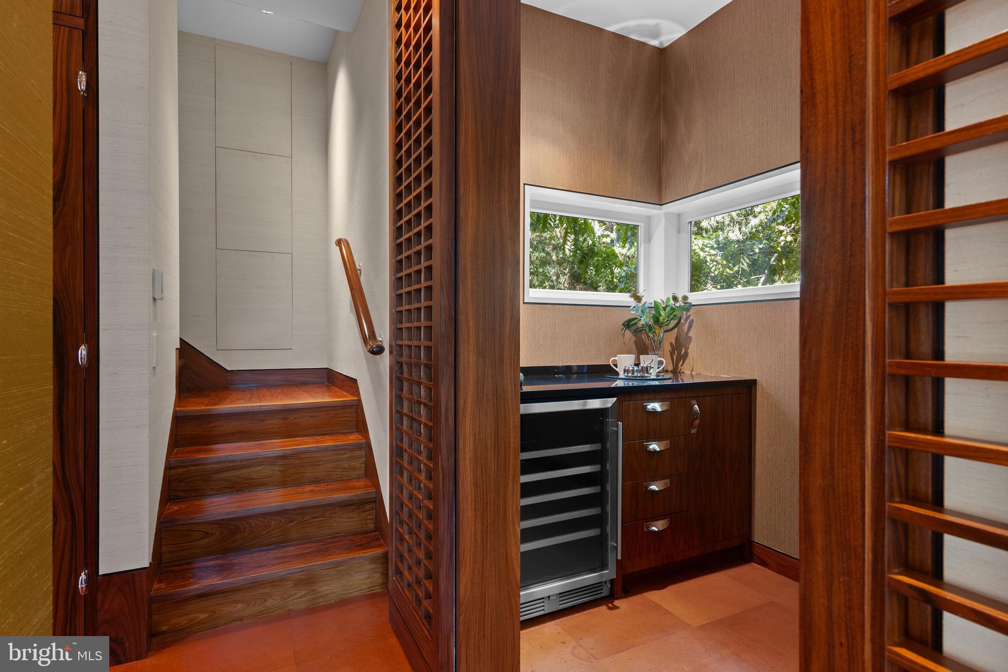 RAVENSCLIFF - Residential