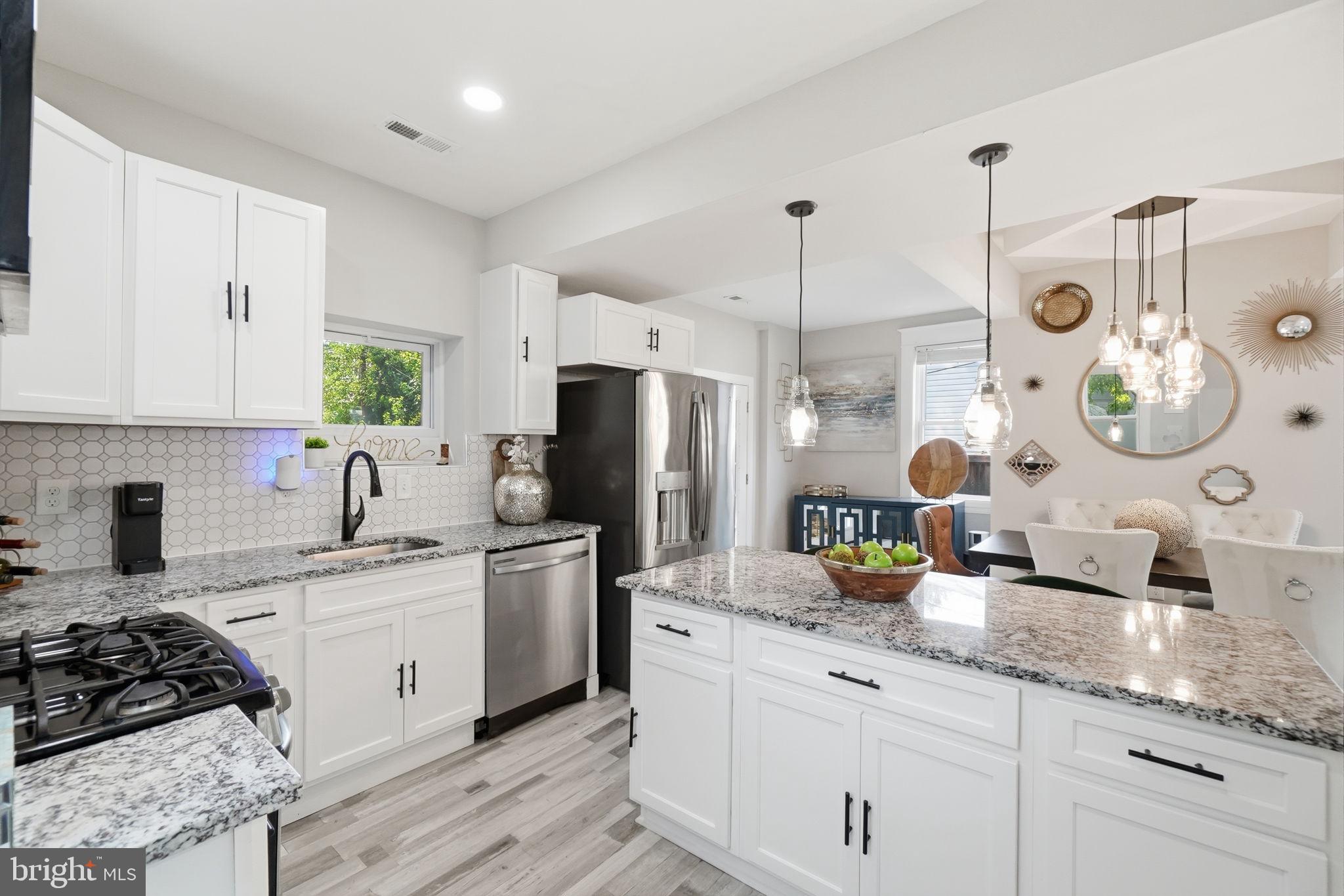 HAMILTON HEIGHTS - Residential