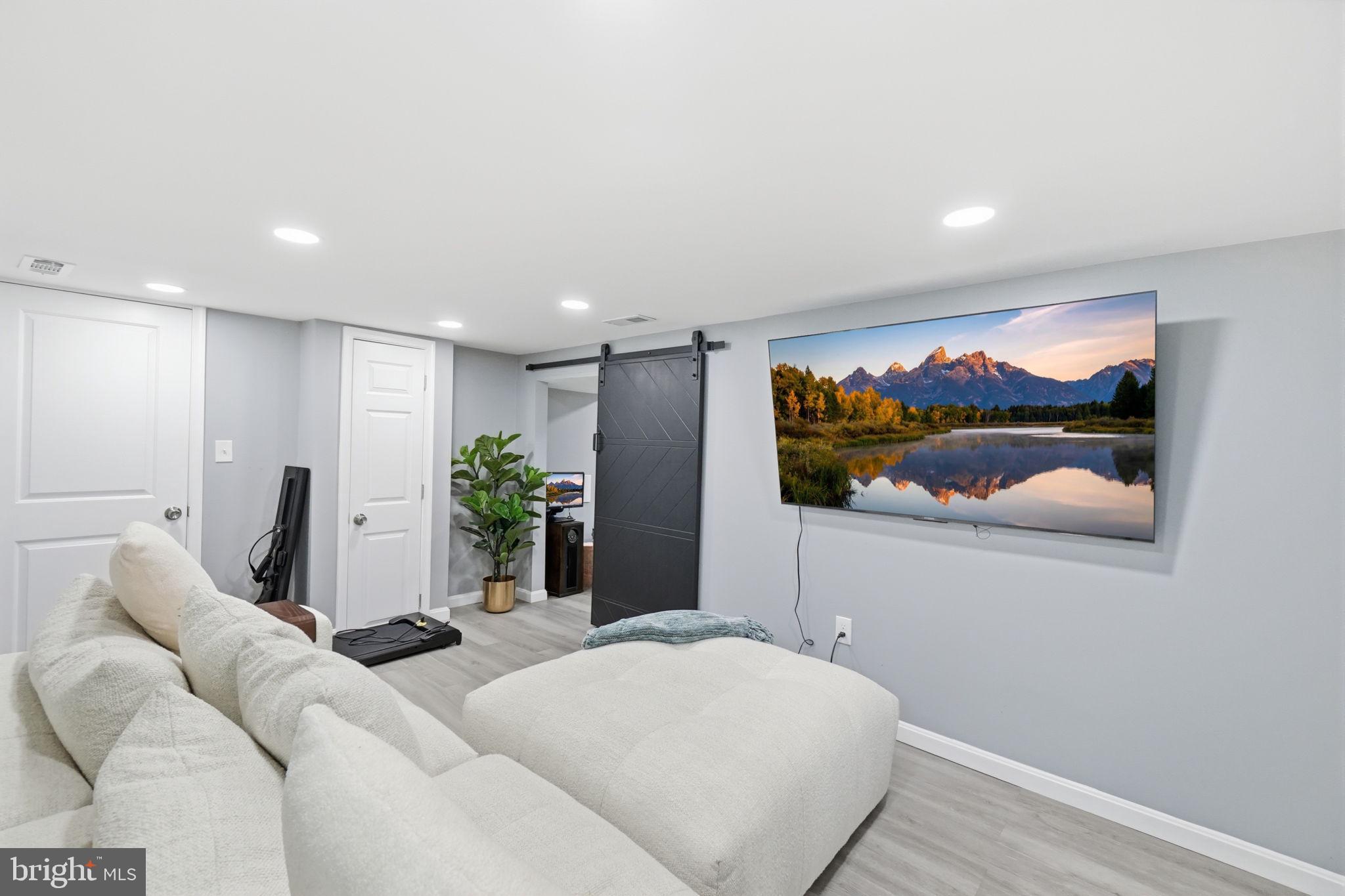 HAMILTON HEIGHTS - Residential