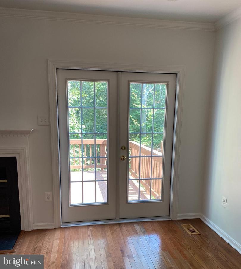 WOODGATE MANOR - Residential Lease