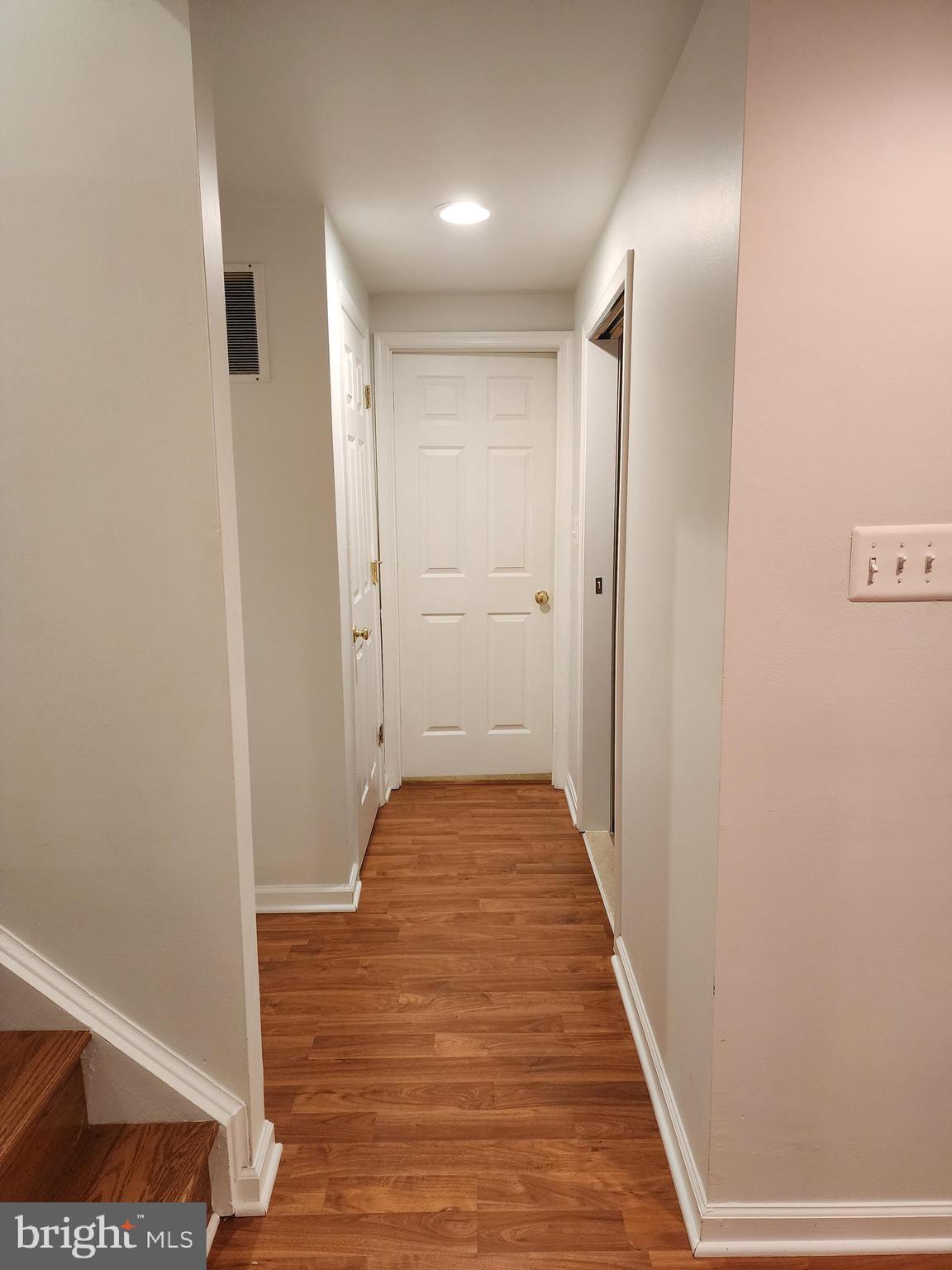 WOODGATE MANOR - Residential Lease