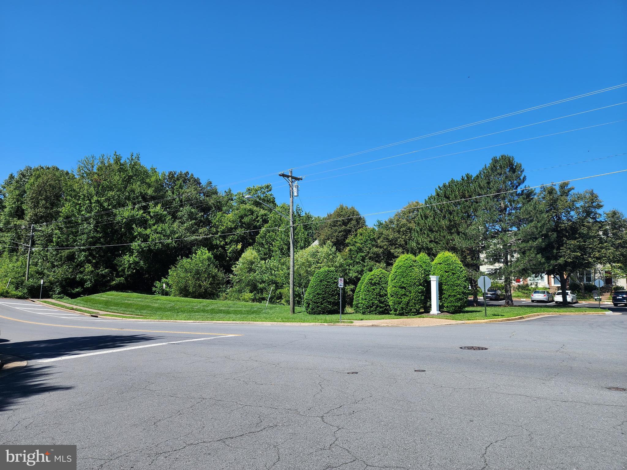 WOODGATE MANOR - Residential Lease
