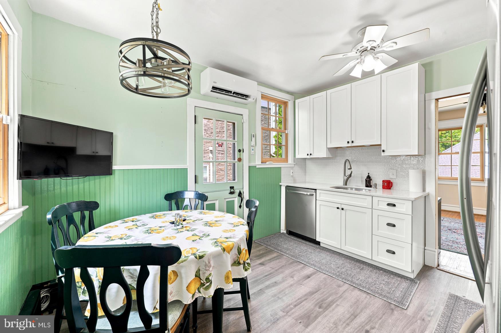 SOMERTON - Residential