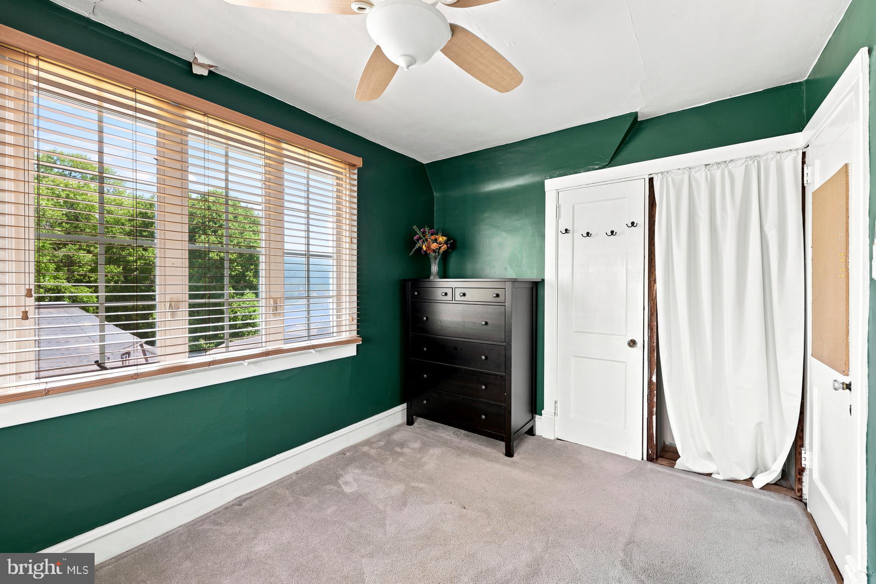 SOMERTON - Residential