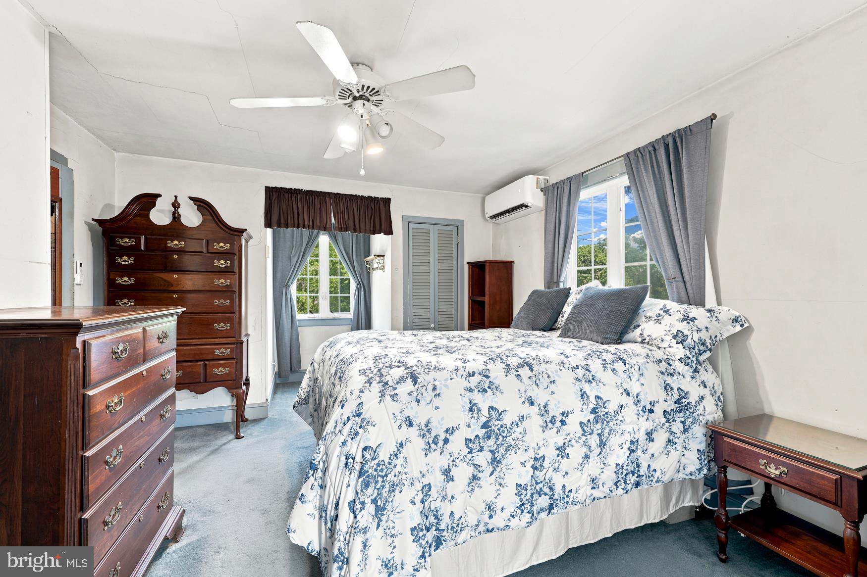SOMERTON - Residential