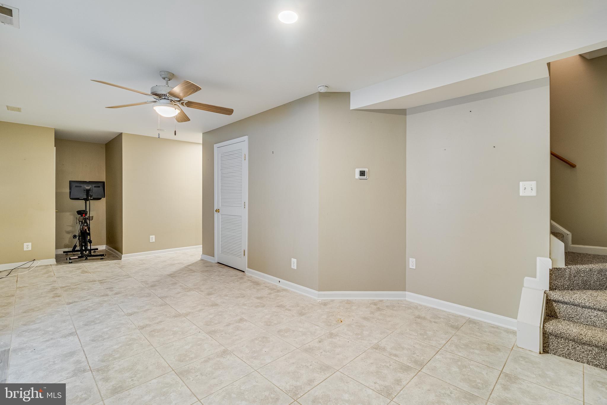 LONG BEACH - Residential