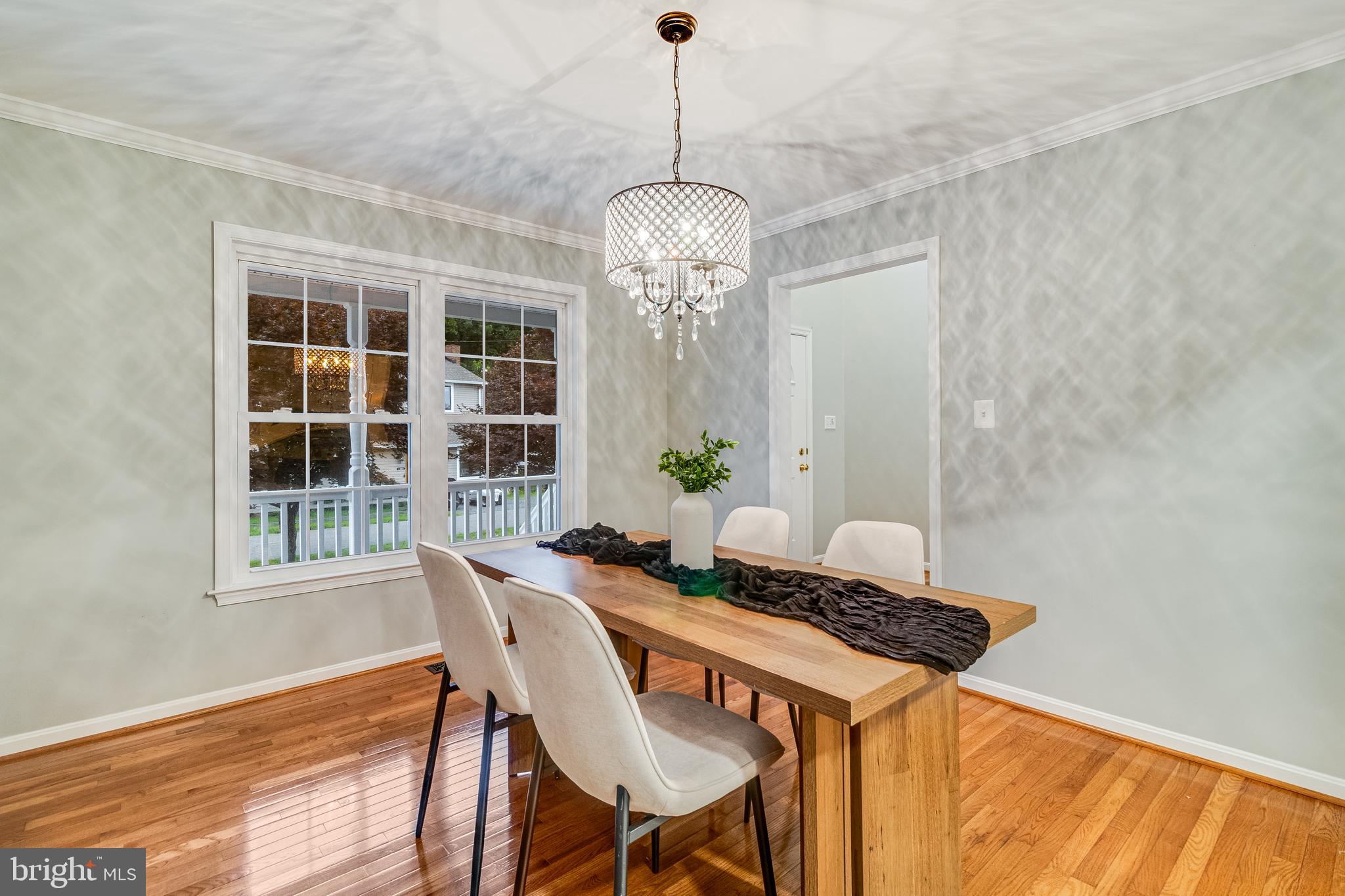 LONG BEACH - Residential