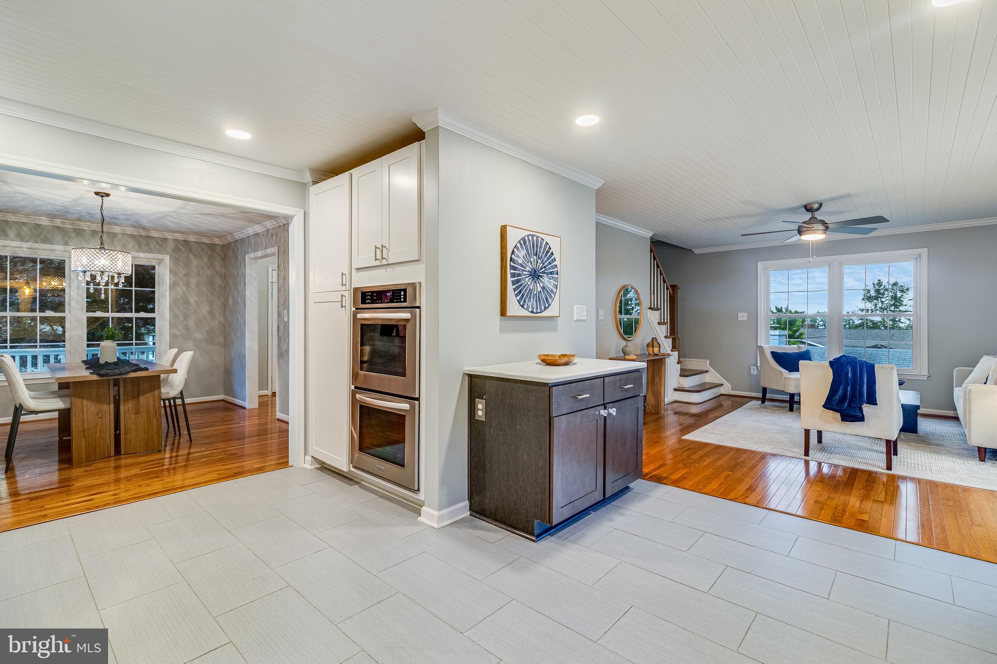 LONG BEACH - Residential