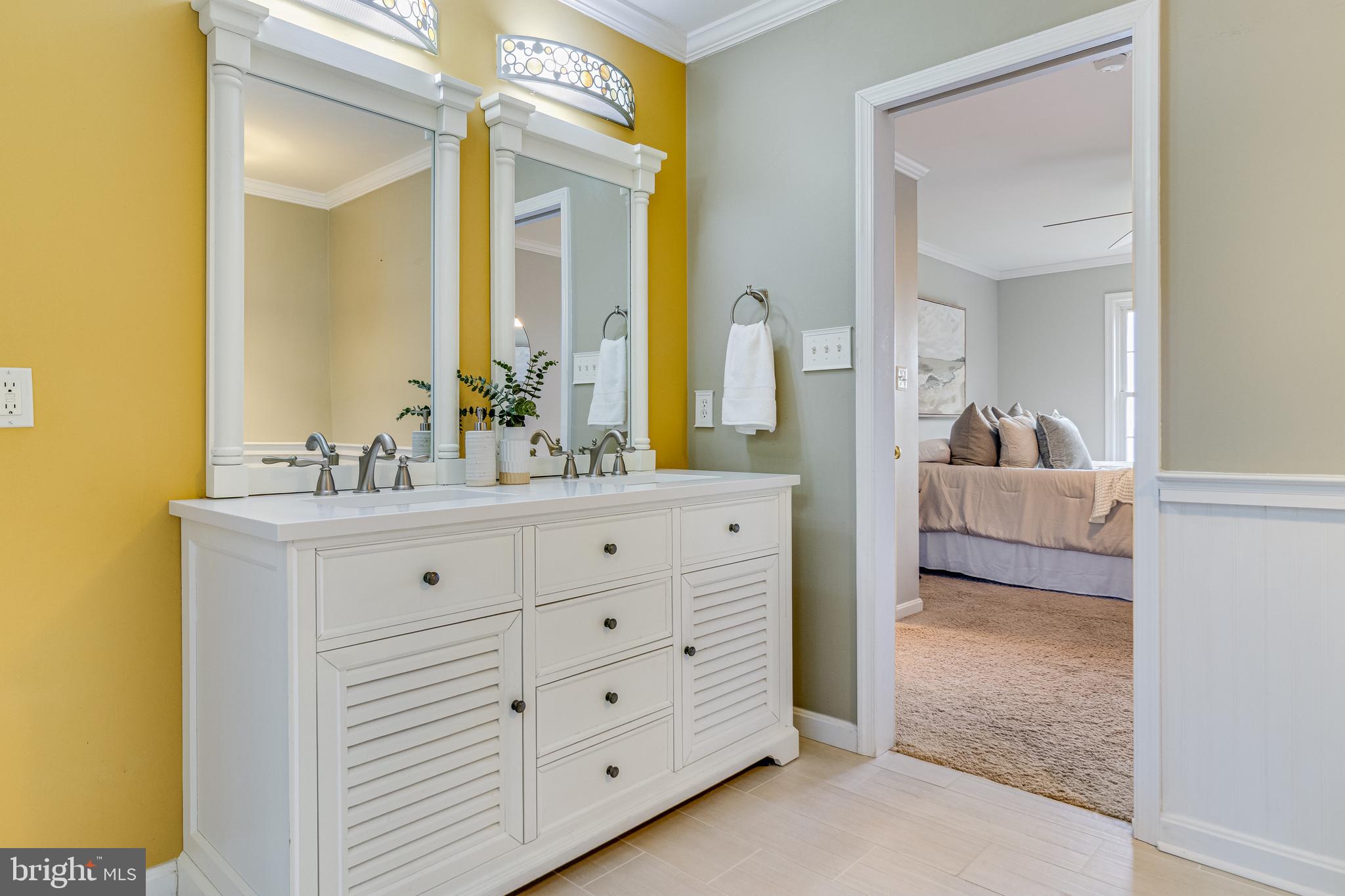 LONG BEACH - Residential