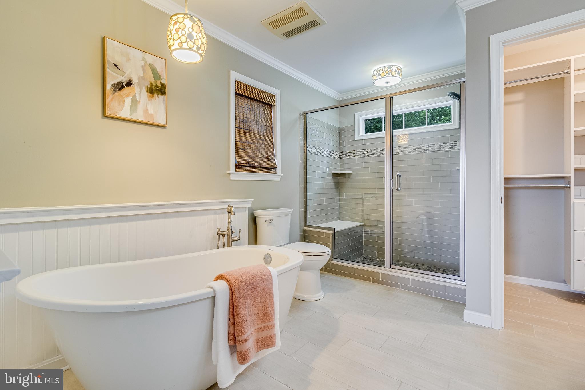LONG BEACH - Residential
