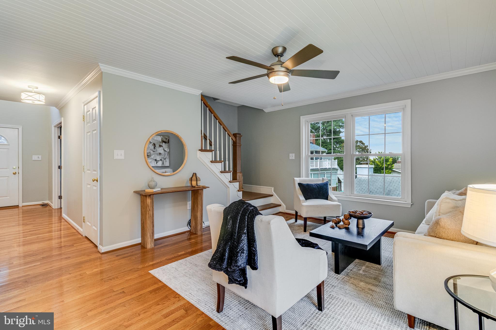 LONG BEACH - Residential