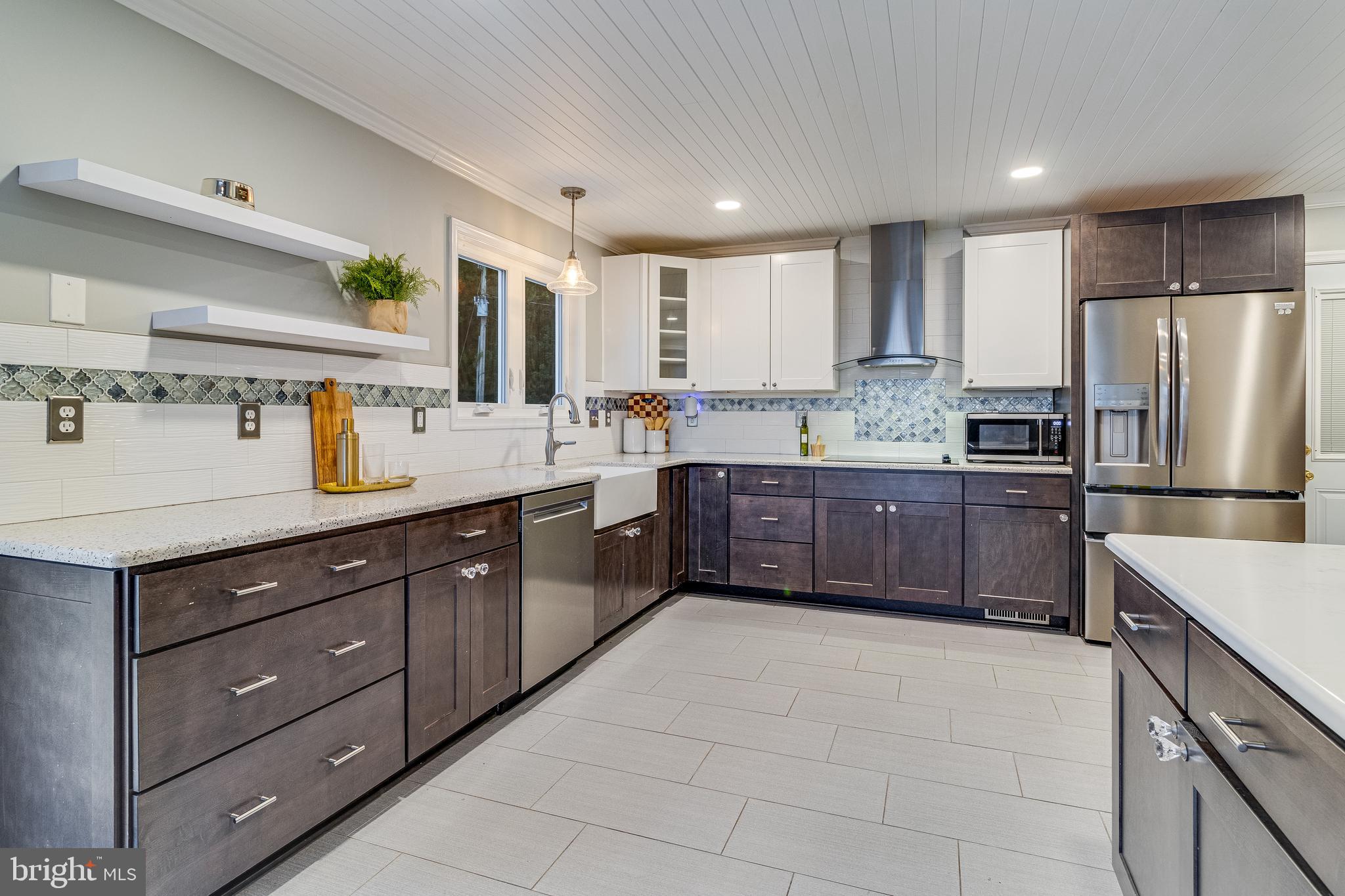 LONG BEACH - Residential