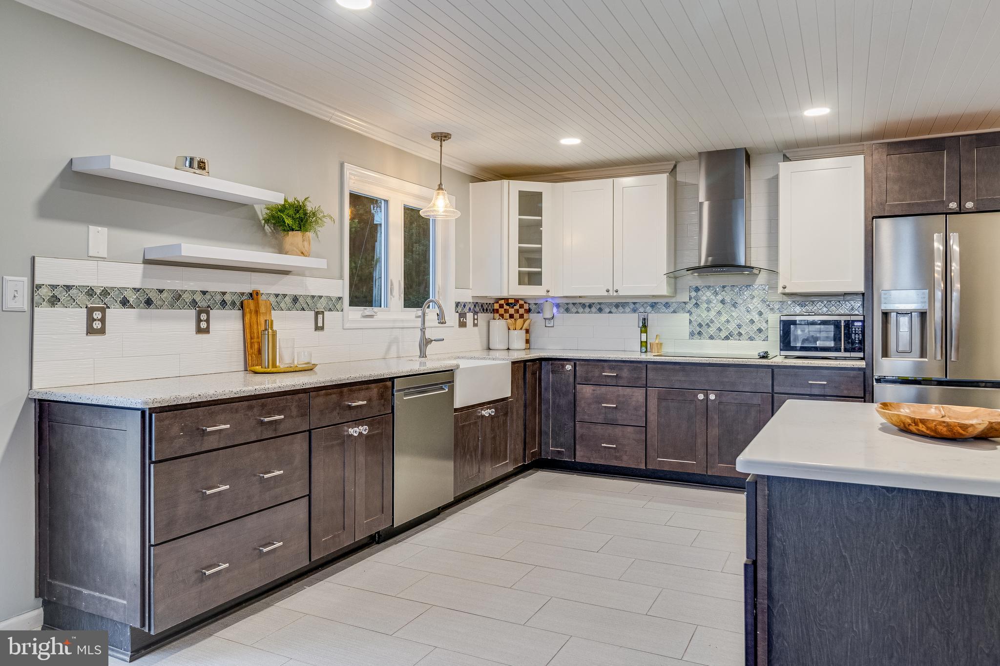 LONG BEACH - Residential