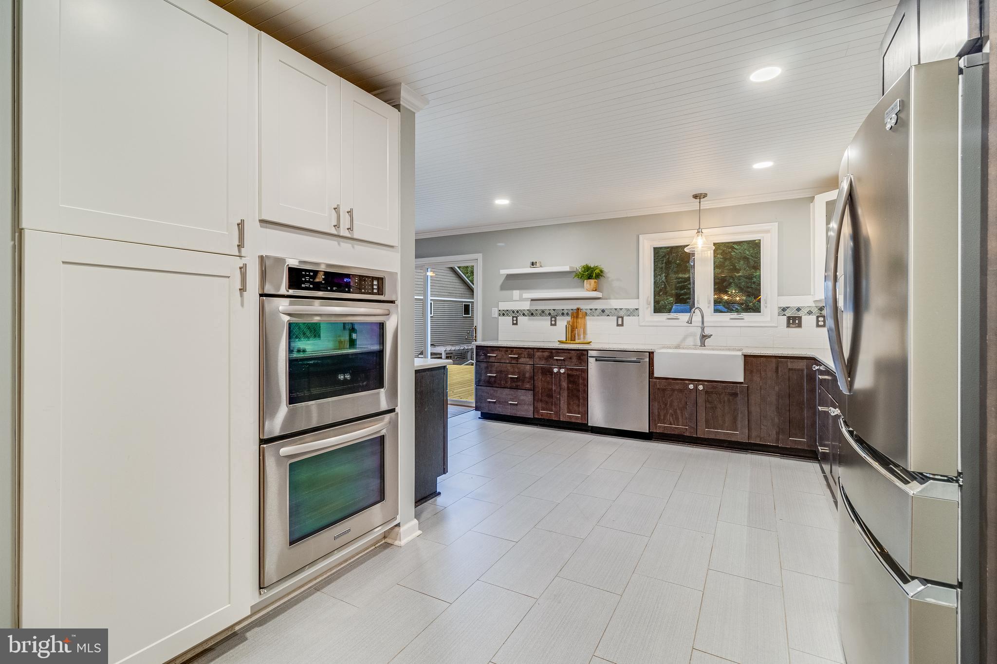 LONG BEACH - Residential