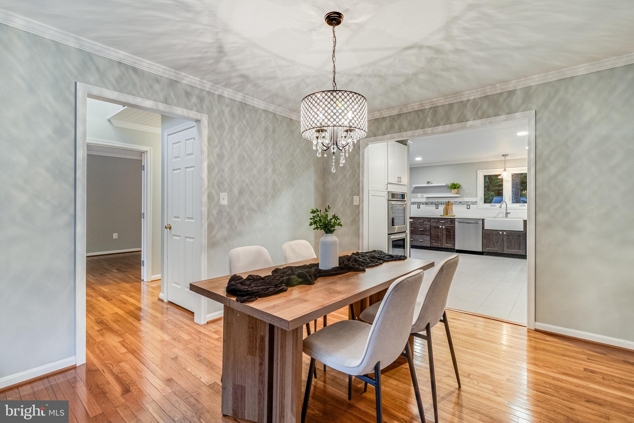 LONG BEACH - Residential