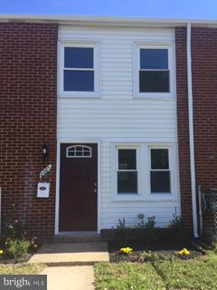 Great for starter, downsize or 1st time home buyer!  This house has been completely remodeled to include new ceramic bath, new kitchen, granite, Hardwoods, new HVAC, new roof. Quiet street close to park and water.  Possibility for off street parking. Bring your buyers you will not be disappointed.  HUGE Price adjustment!