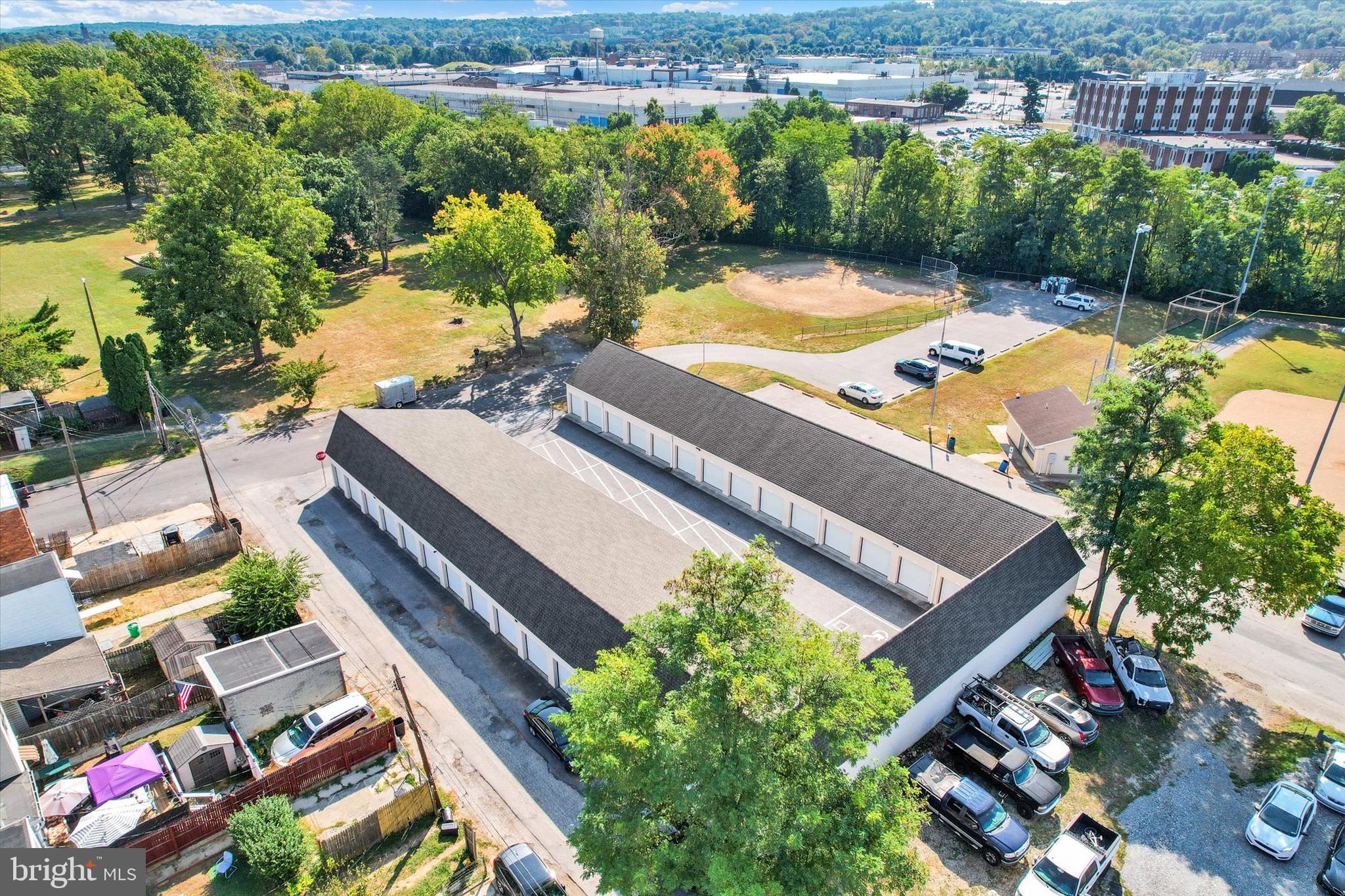 WEST YORK - Commercial Sale