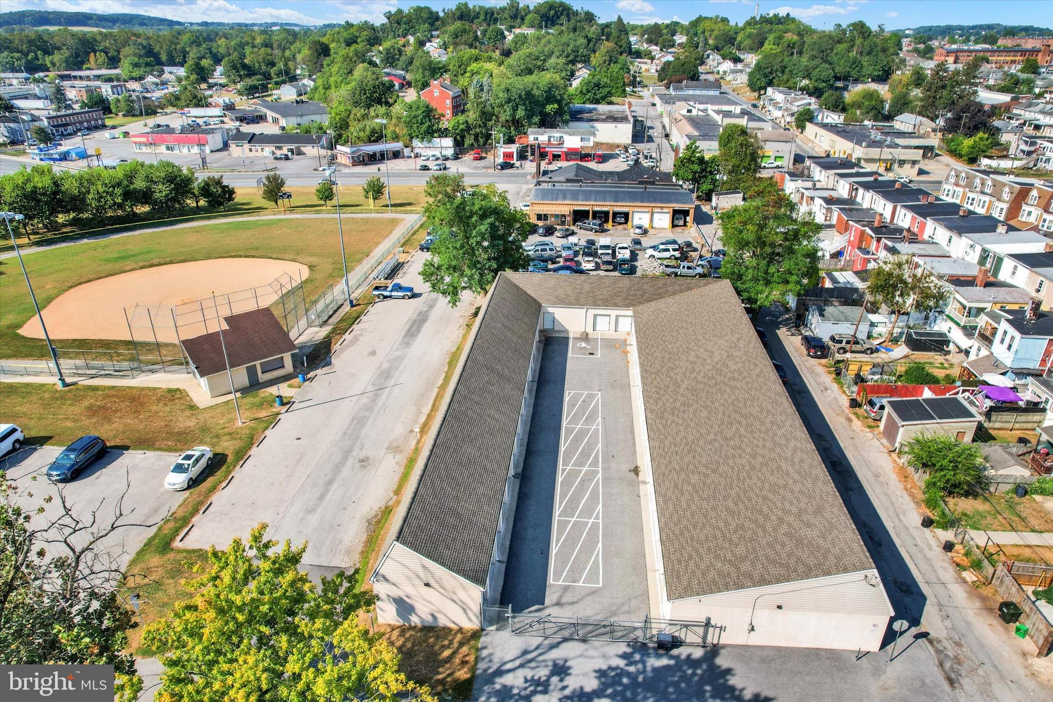 WEST YORK - Commercial Sale