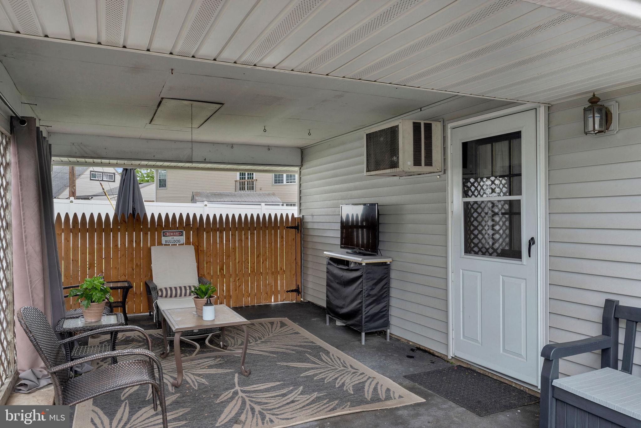 RED CEDAR HILL - Residential
