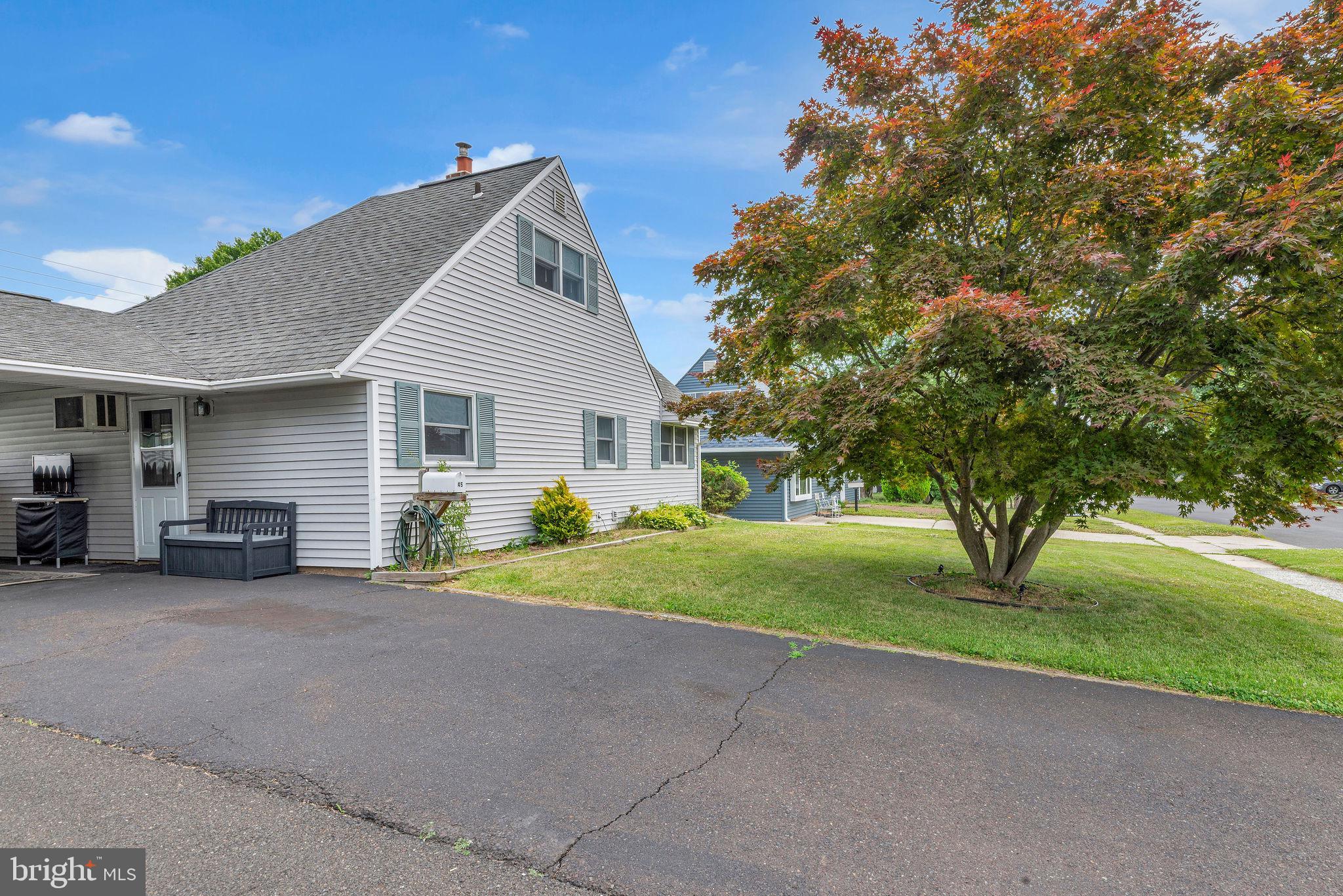 RED CEDAR HILL - Residential