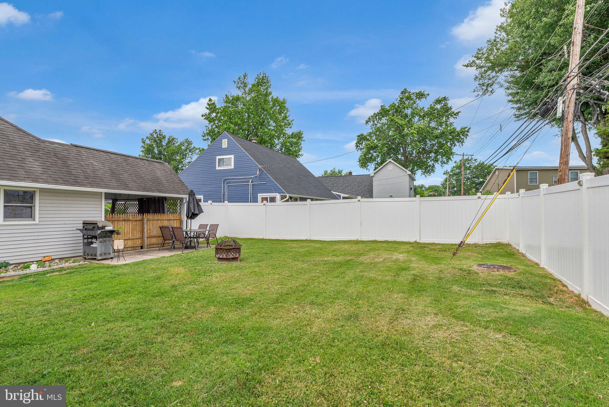 RED CEDAR HILL - Residential