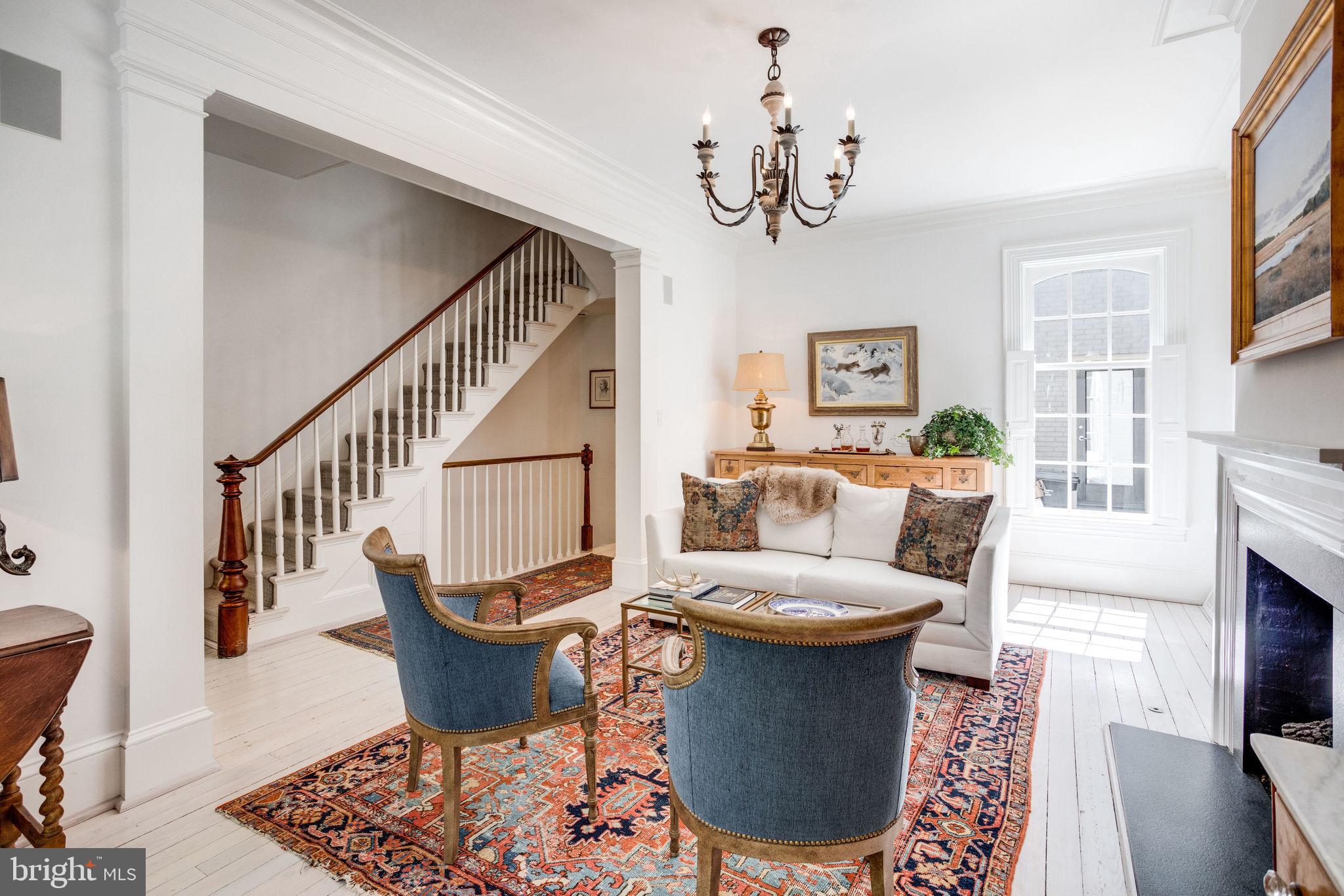 OLD TOWN ALEXANDRIA - Residential