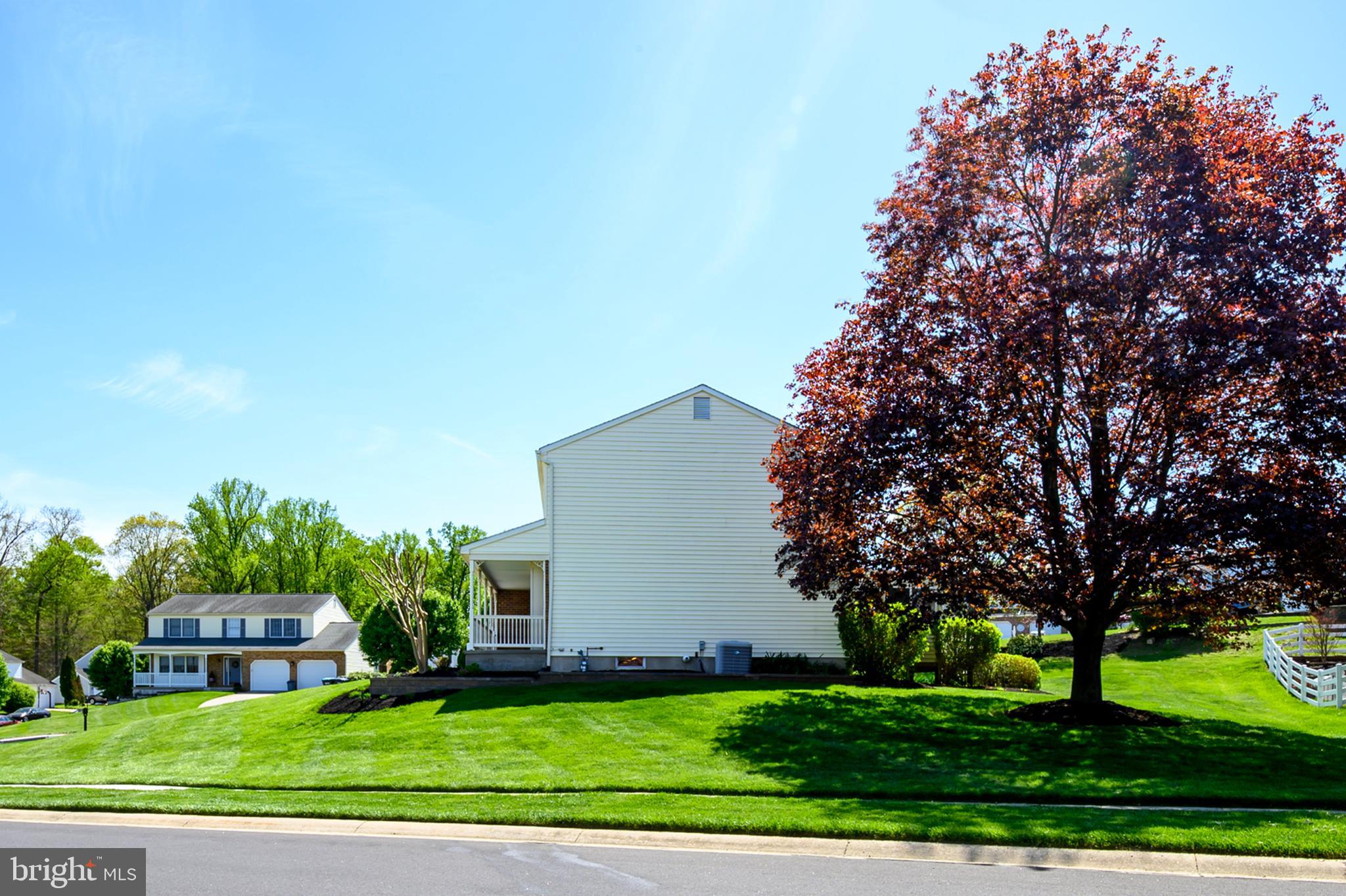 HUNTERS RUN - Residential
