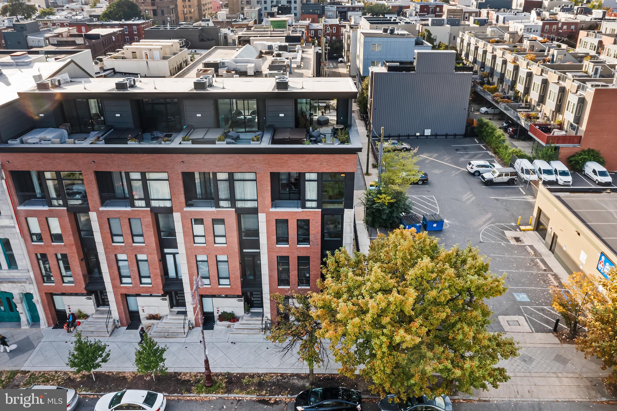 AVENUE OF THE ARTS - Residential