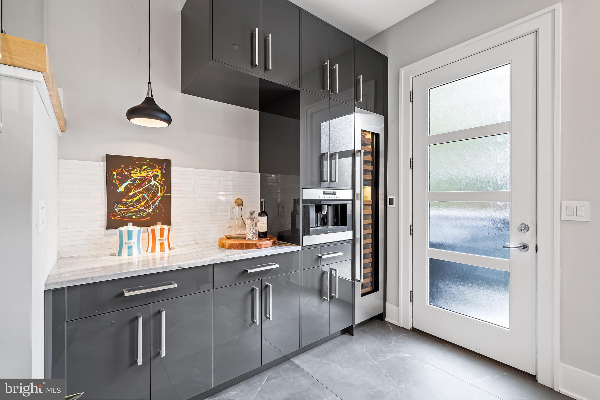 AVENUE OF THE ARTS - Residential