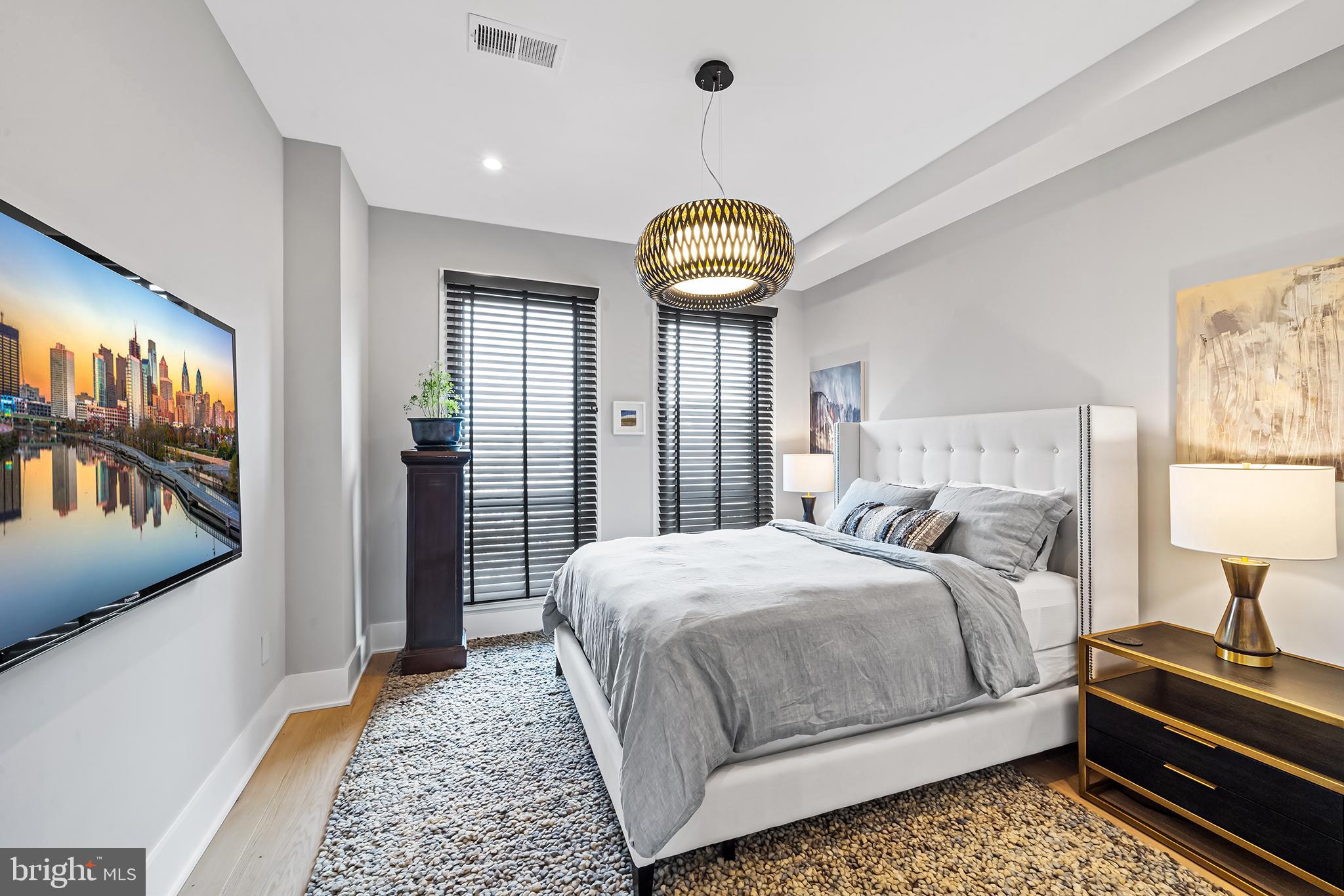 AVENUE OF THE ARTS - Residential