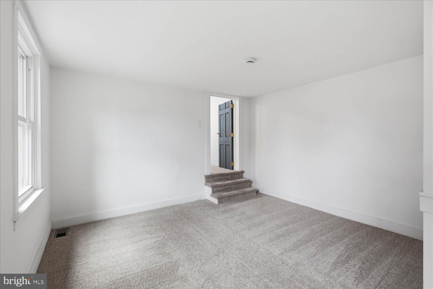 LANCASTER - Residential