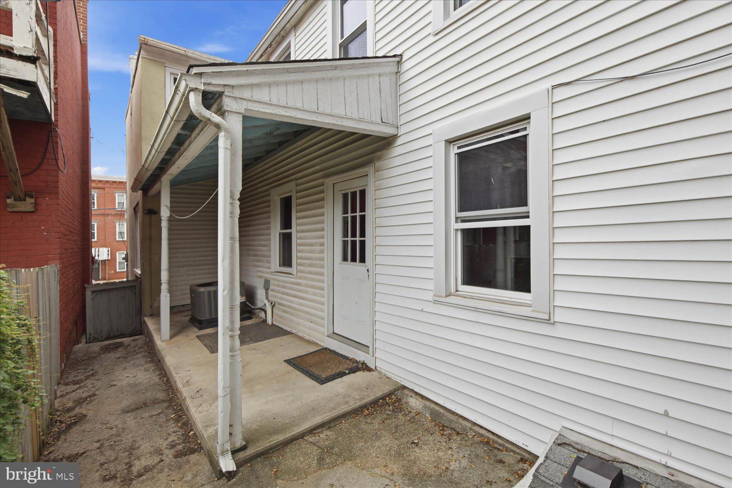 LANCASTER - Residential