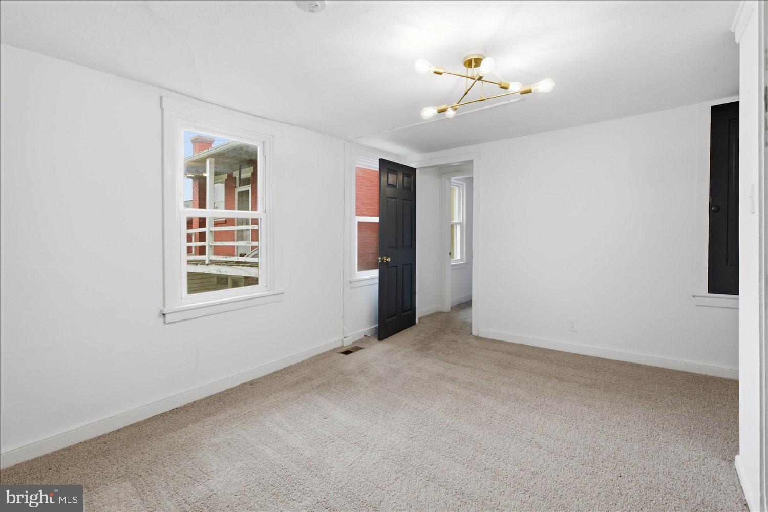 LANCASTER - Residential