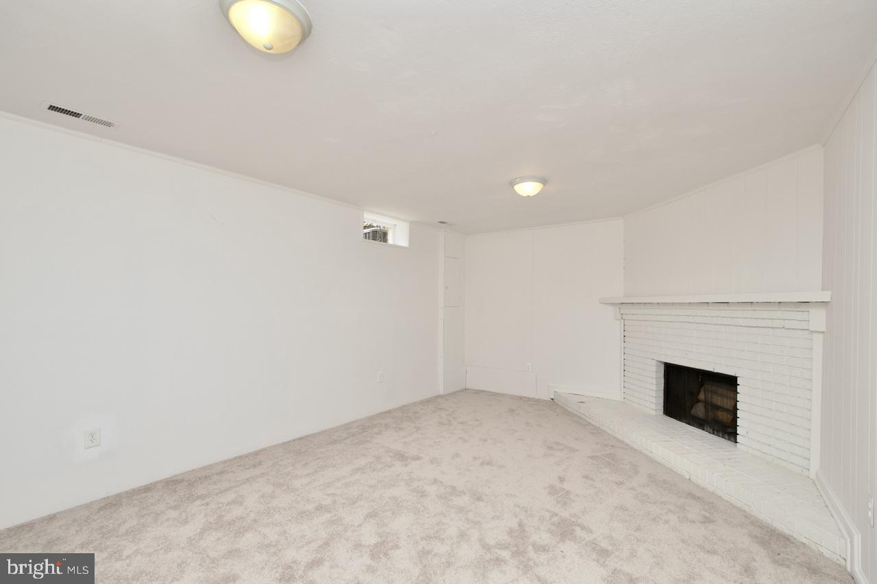 WEST SPRINGFIELD TERRACE - Residential