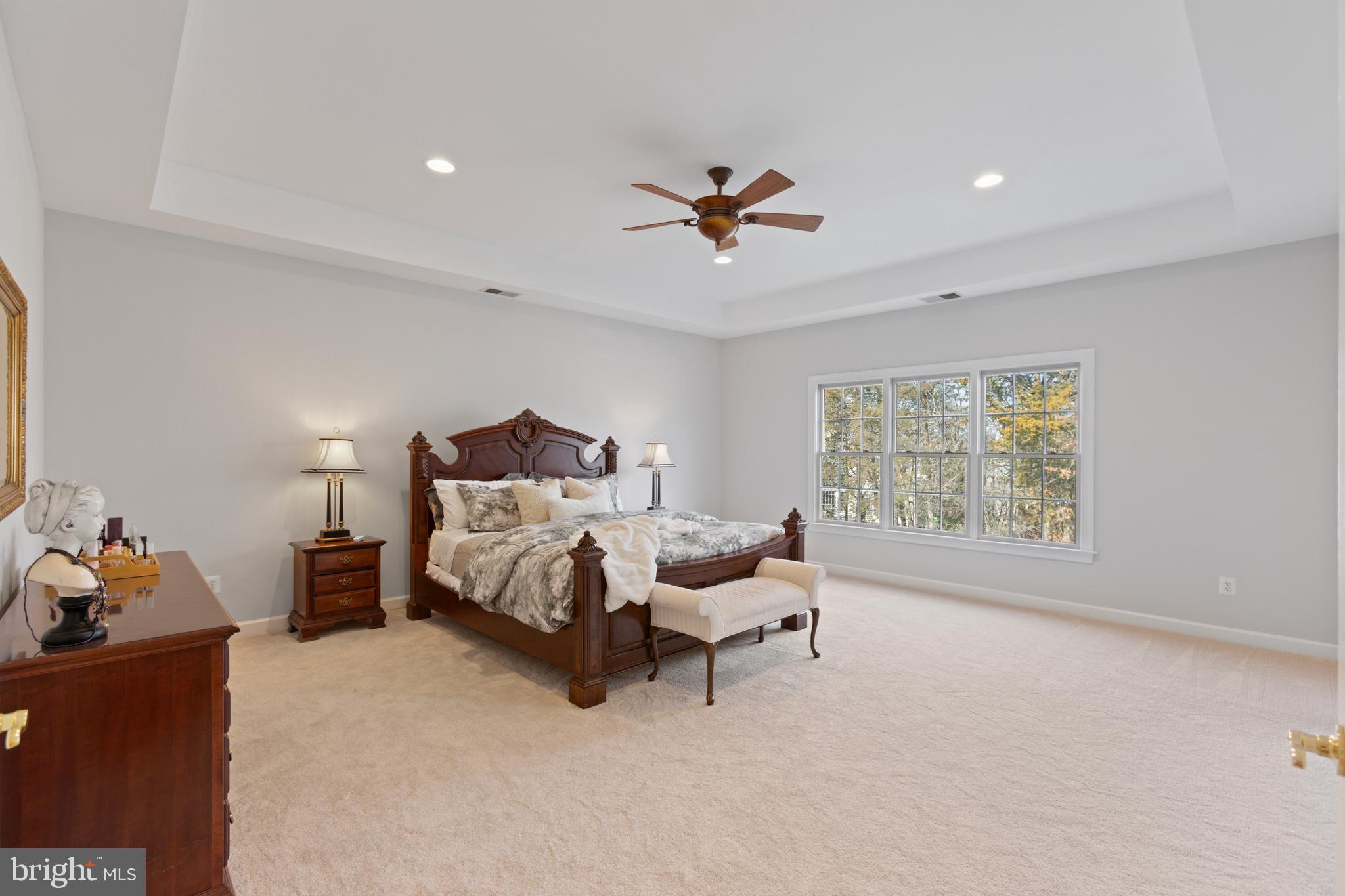 LANSDOWNE ON THE POTOMAC - Residential