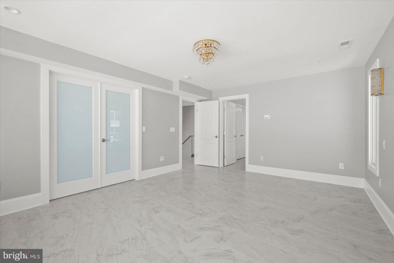 NORTH SHORES - Residential