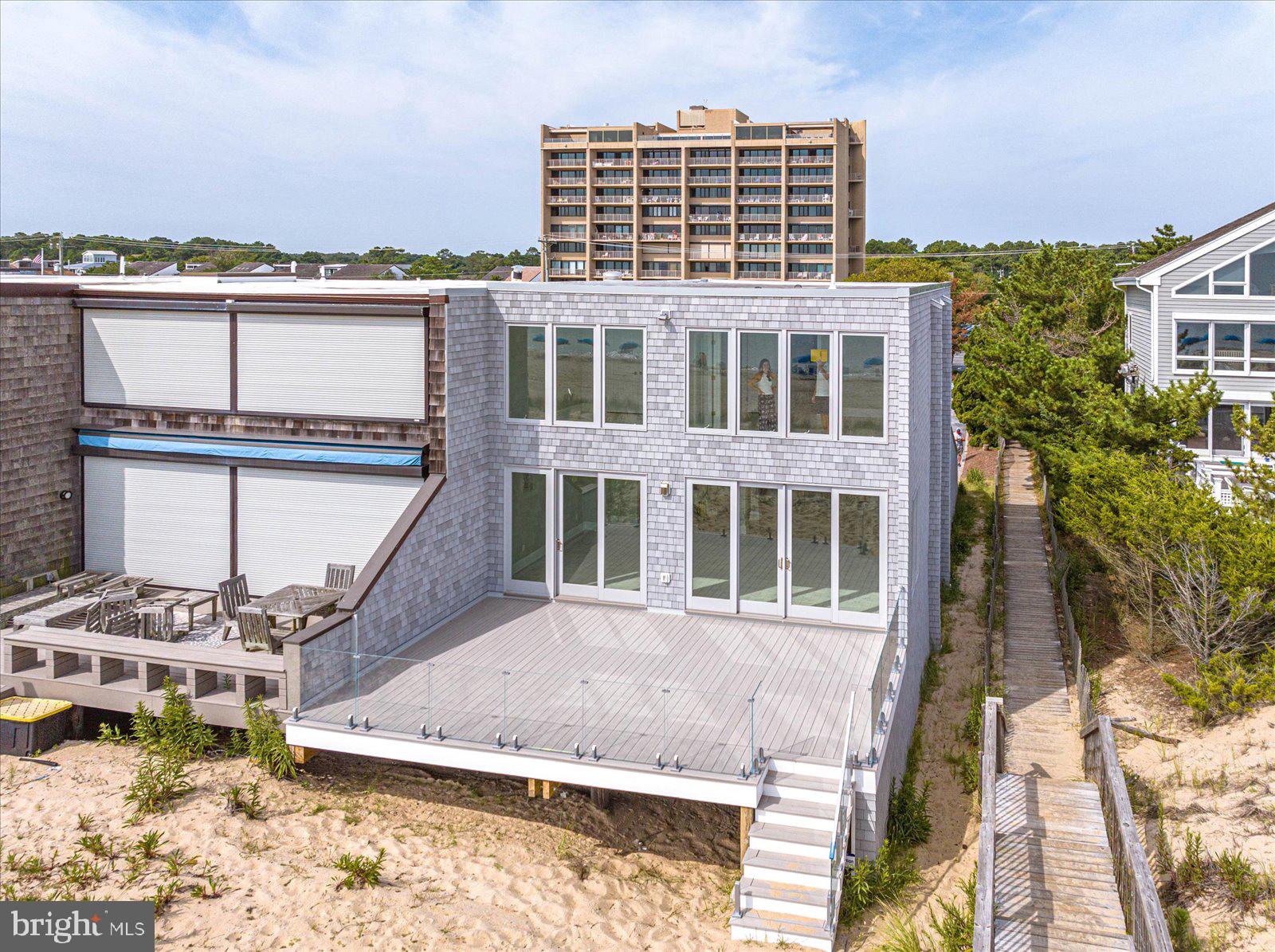 NORTH SHORES - Residential