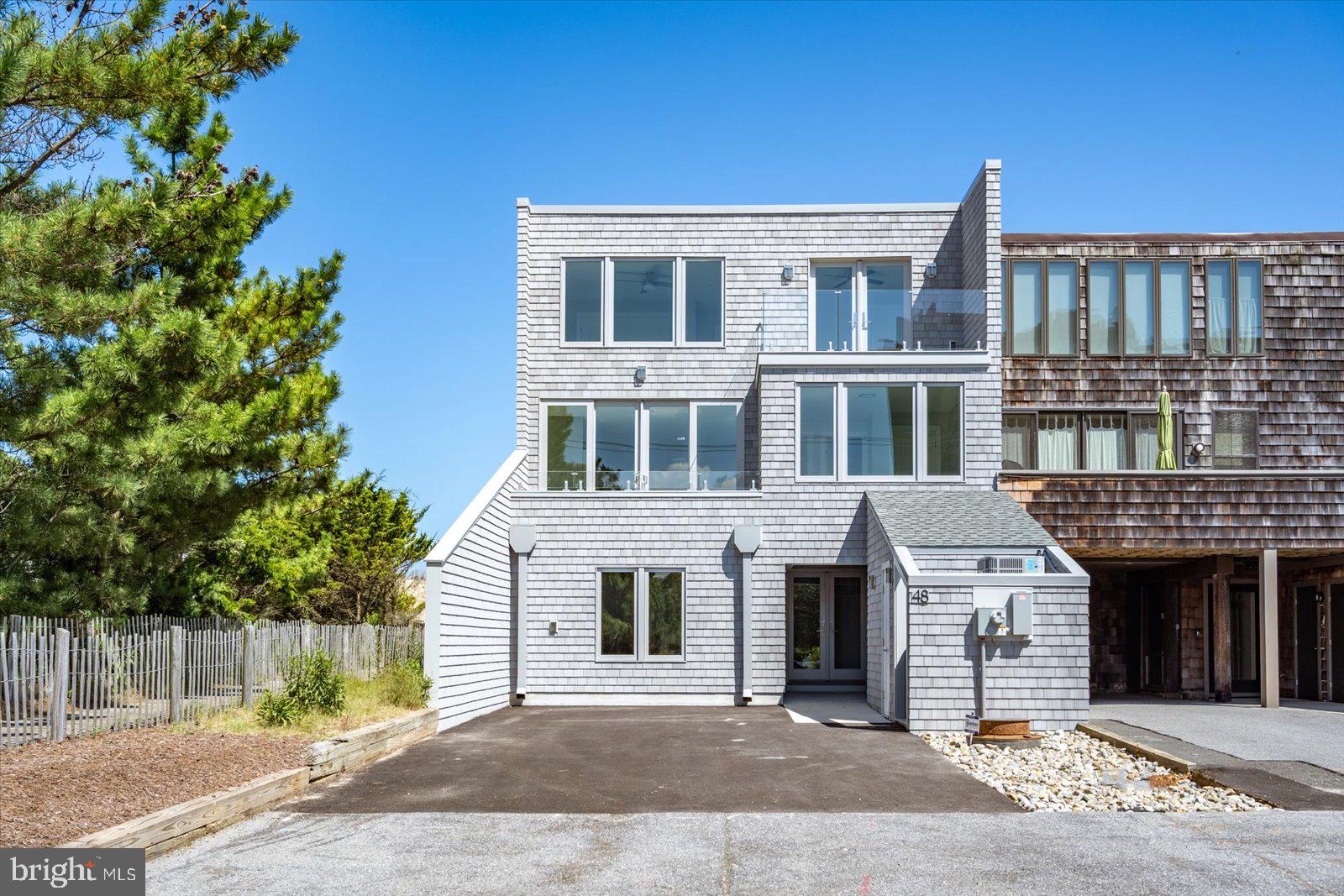 NORTH SHORES - Residential