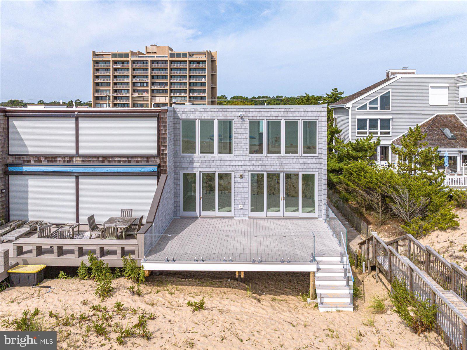 NORTH SHORES - Residential
