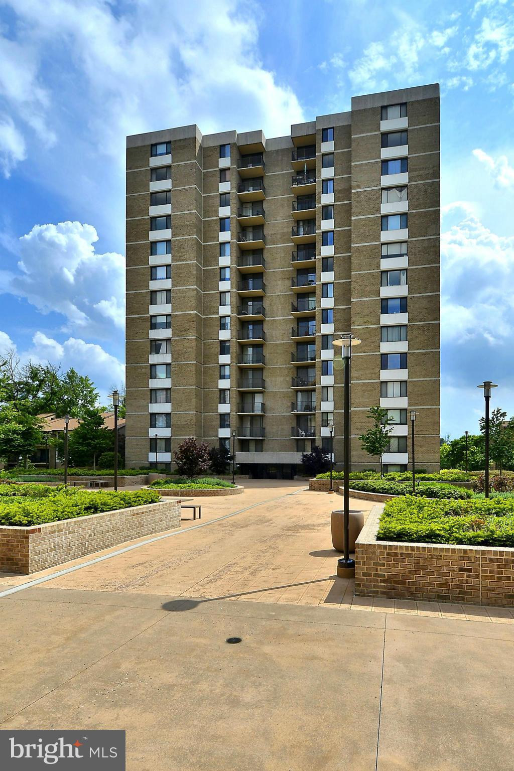 AMERICANA CENTRE - Residential